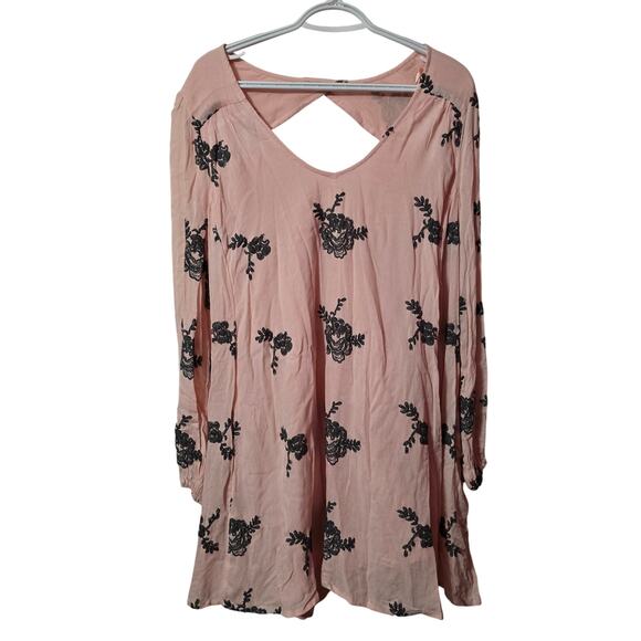 Free People Austin Emma Embroidered Swing Dress Pockets in Pink Large - Picture 3 of 6